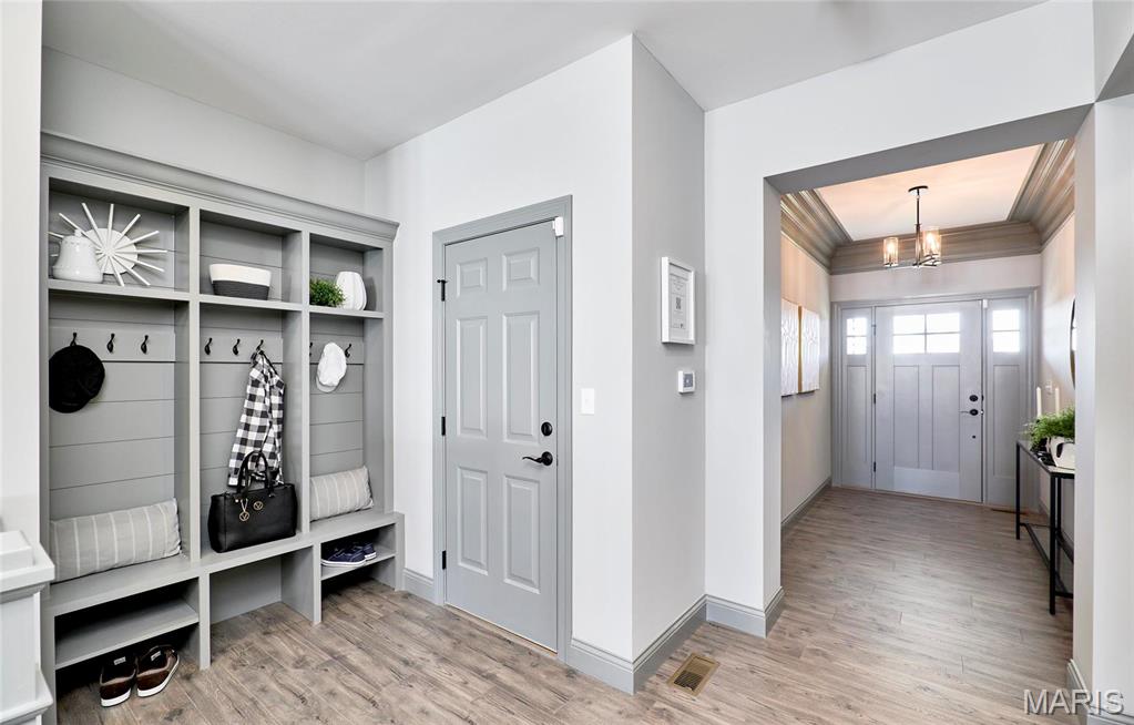 Majestic Lakes - Residential