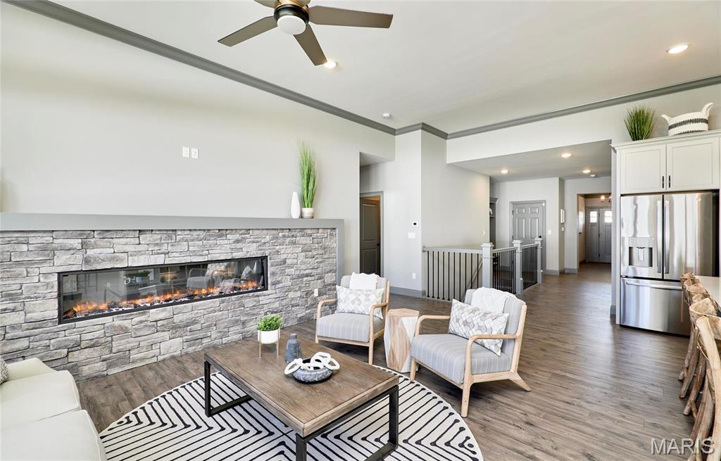 Majestic Lakes - Residential