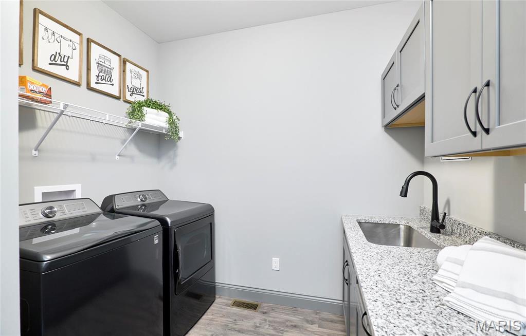 Majestic Lakes - Residential