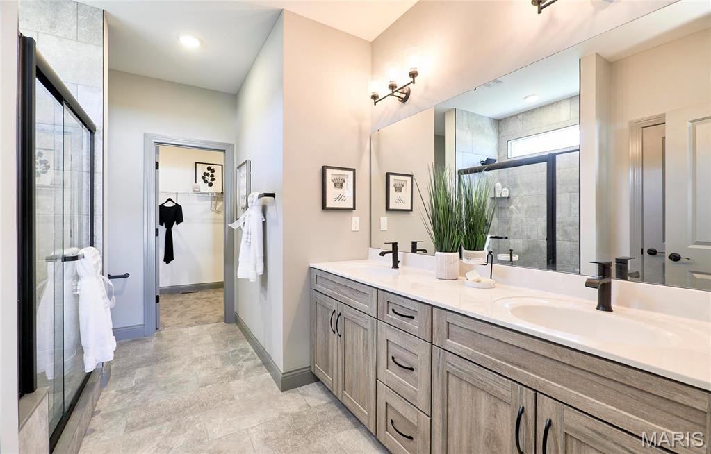 Majestic Lakes - Residential