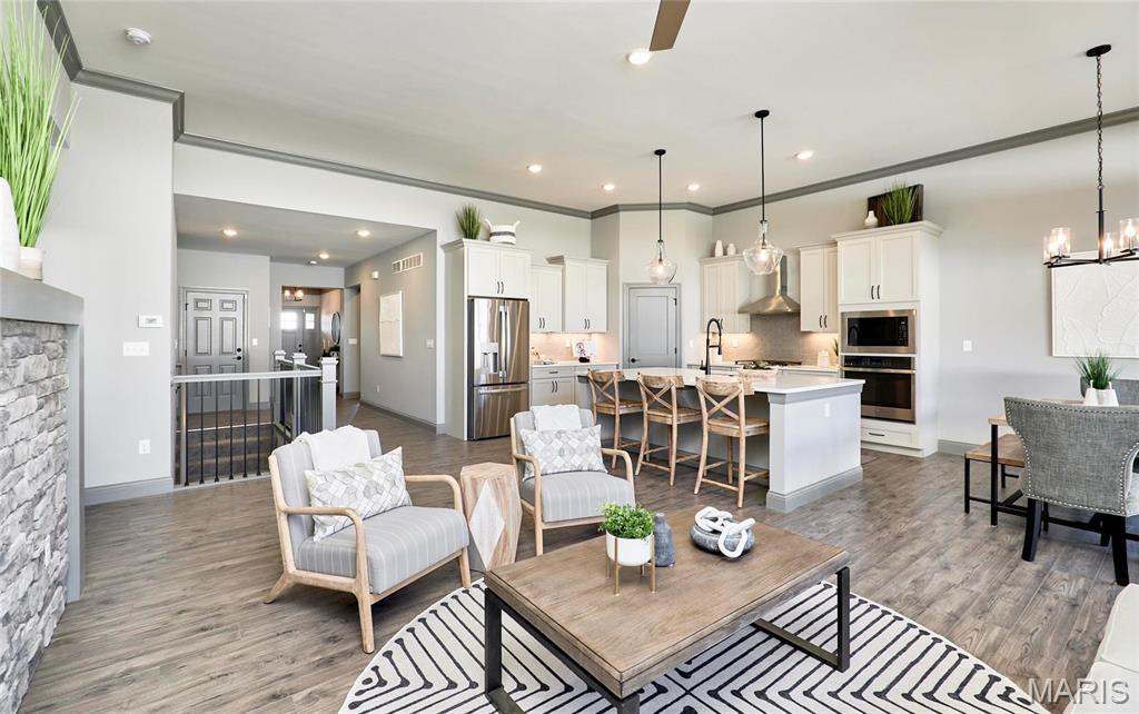 Majestic Lakes - Residential