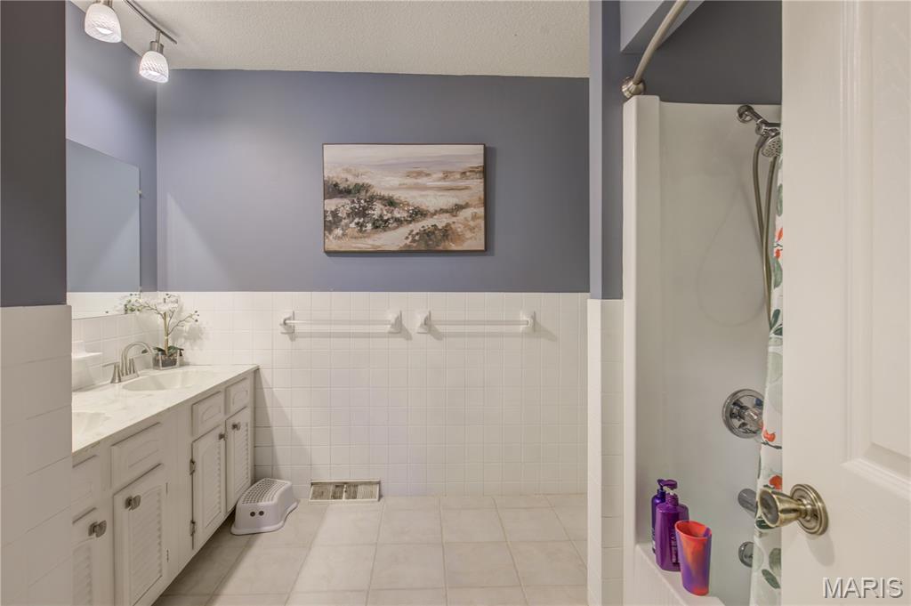 Collins North Acres - Residential