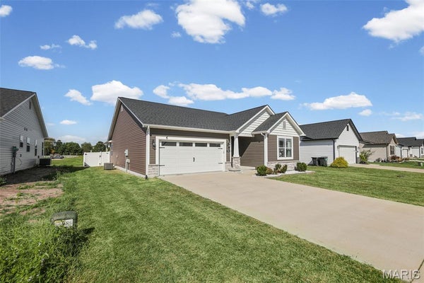 789 TOPAZ CT, MASCOUTAH, IL 62258 - Image 1e9a9533c4c240cc0ae00a7f4eb03f53/1405561317