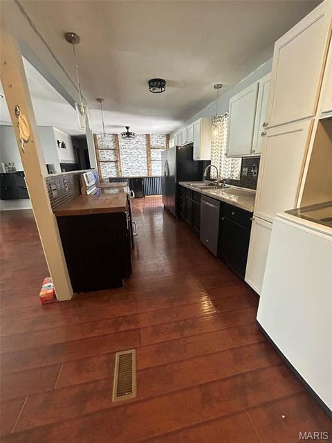 Tiny photo for 6636 County Road 423, Palmyra, MO 63461 (MLS # 26019359)