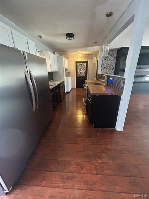 Tiny photo for 6636 County Road 423, Palmyra, MO 63461 (MLS # 26019359)