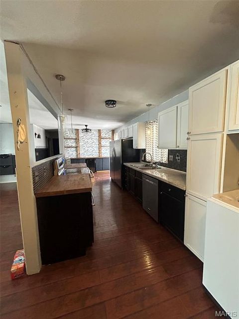 Tiny photo for 6636 County Road 423, Palmyra, MO 63461 (MLS # 26019359)