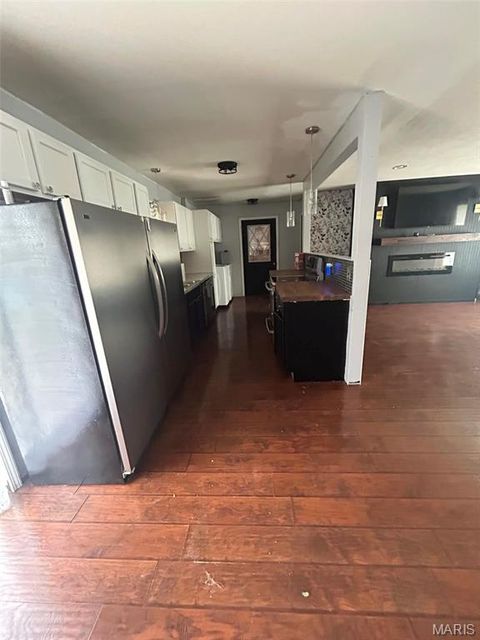 Tiny photo for 6636 County Road 423, Palmyra, MO 63461 (MLS # 26019359)