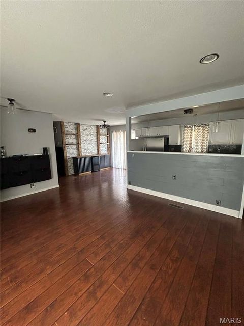 Tiny photo for 6636 County Road 423, Palmyra, MO 63461 (MLS # 26019359)