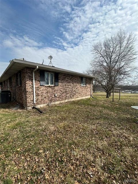 Tiny photo for 6636 County Road 423, Palmyra, MO 63461 (MLS # 26019359)
