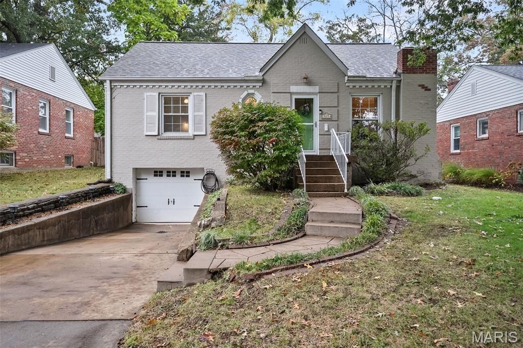 Photo of 529 Cyril Drive, St Louis, MO 63119 (MLS # 25072880)