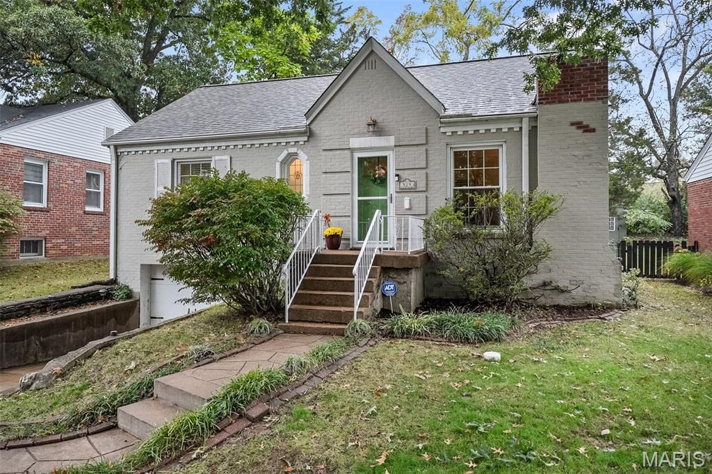 Photo of 529 Cyril Drive, St Louis, MO 63119 (MLS # 25072880)