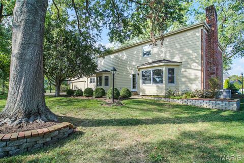 Tiny photo for 2130 Willow Way Court, Chesterfield, MO 63017 (MLS # 25062780)