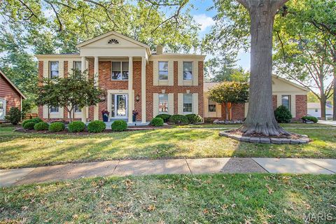 Photo of 2130 Willow Way Court, Chesterfield, MO 63017 (MLS # 25062780)