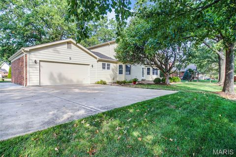 Tiny photo for 2130 Willow Way Court, Chesterfield, MO 63017 (MLS # 25062780)