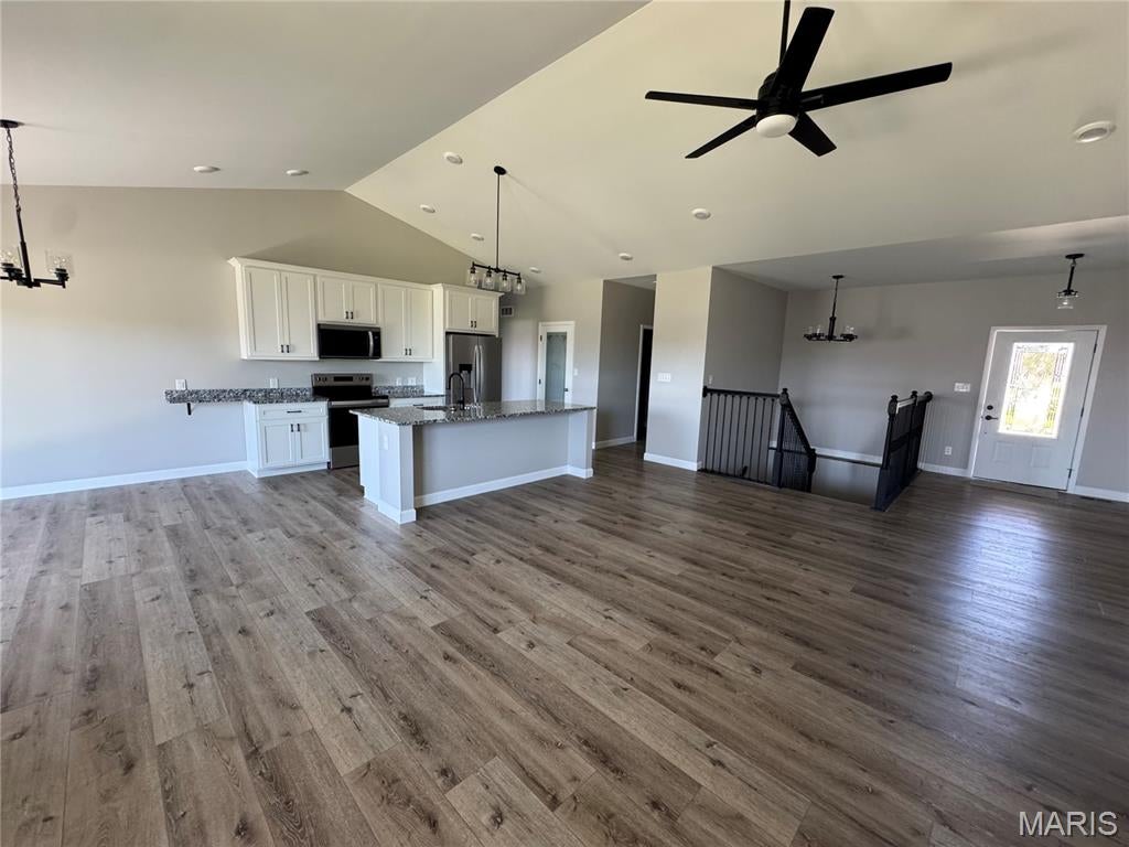 Photo of 726 Deerfield Lane, Farmington, MO 63640 (MLS # 26038843)