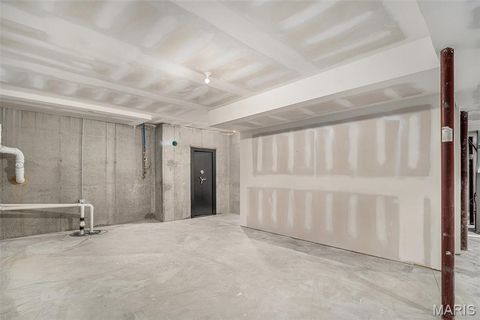 Tiny photo for 12430 Somerset Place Drive, St Louis, MO 63128 (MLS # 25077517)