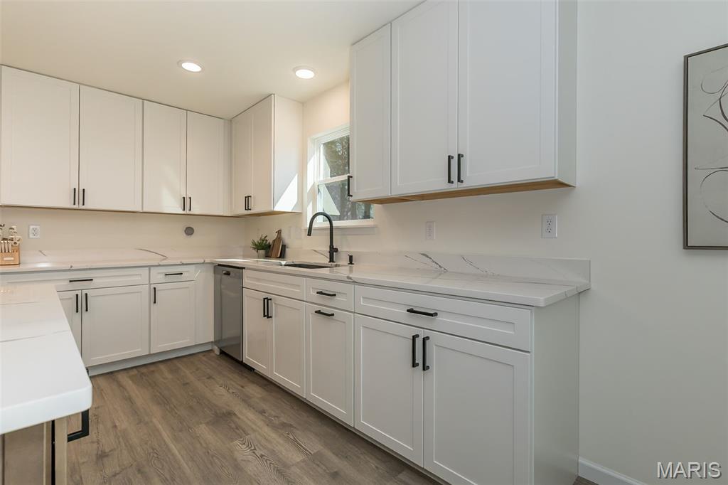 Hawk Ridge Trail Estate - Residential