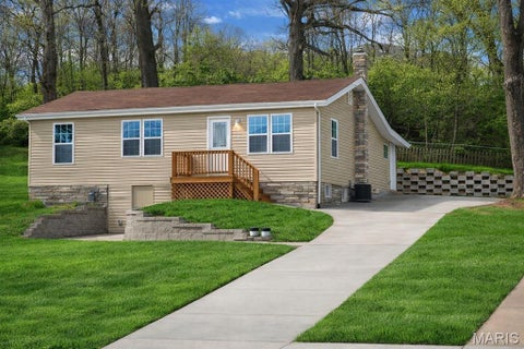 Photo of 810 Forest Avenue, Valley Park, MO 63088 (MLS # 26037597)
