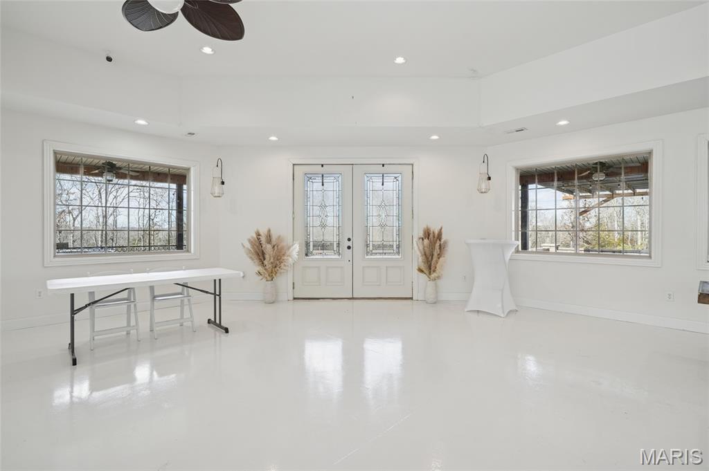 none - Commercial Sale