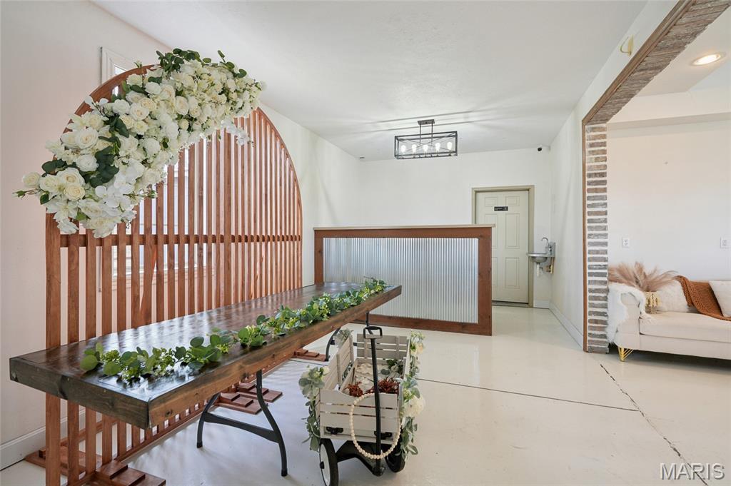 none - Commercial Sale