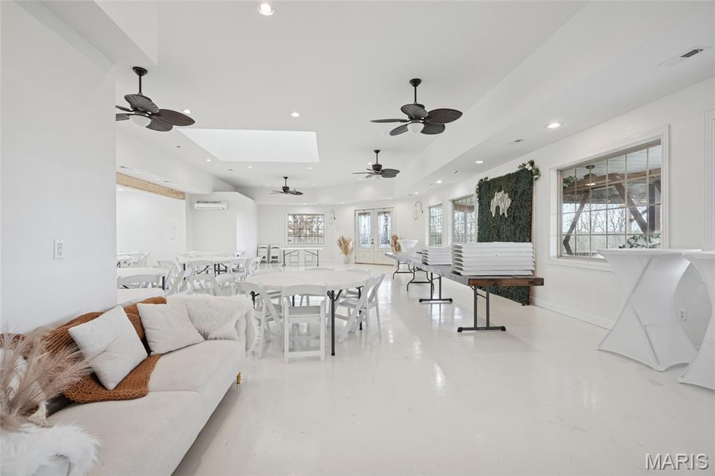 none - Commercial Sale