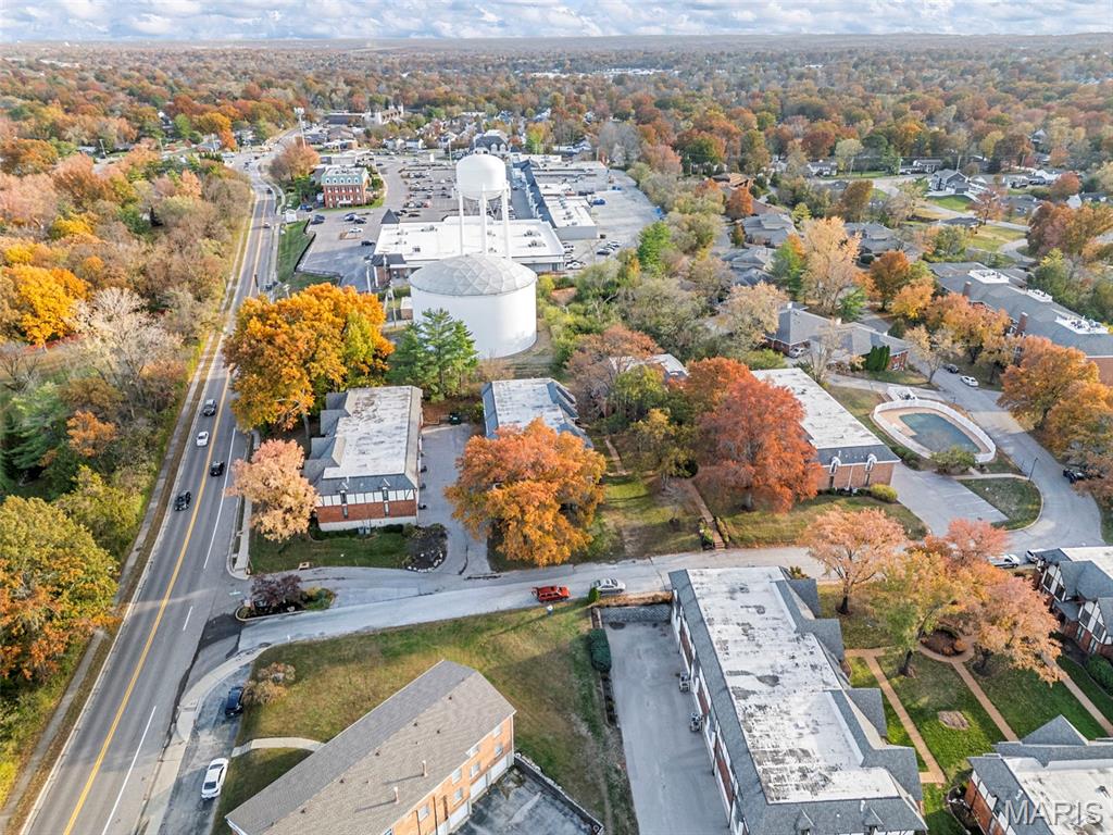 Cambridge Courts Condo - Residential