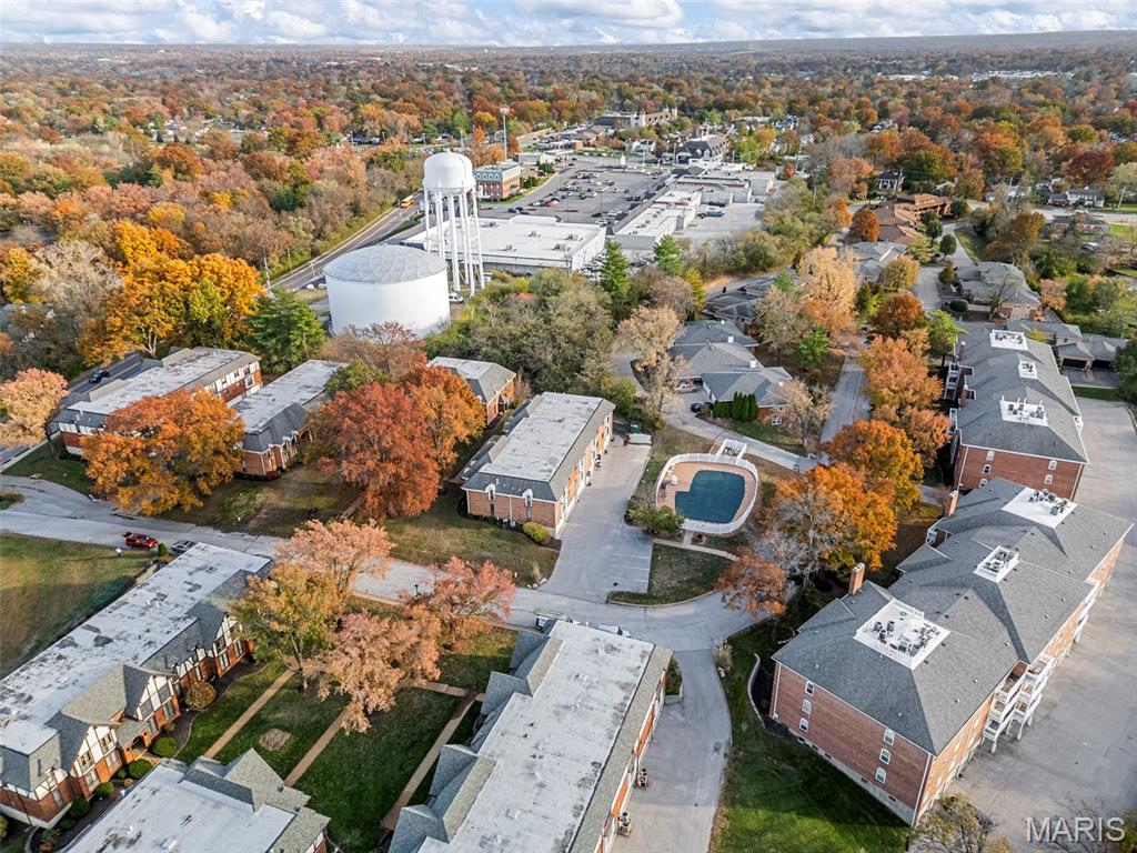 Cambridge Courts Condo - Residential