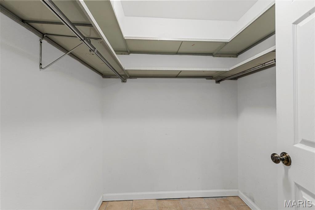 Cambridge Courts Condo - Residential