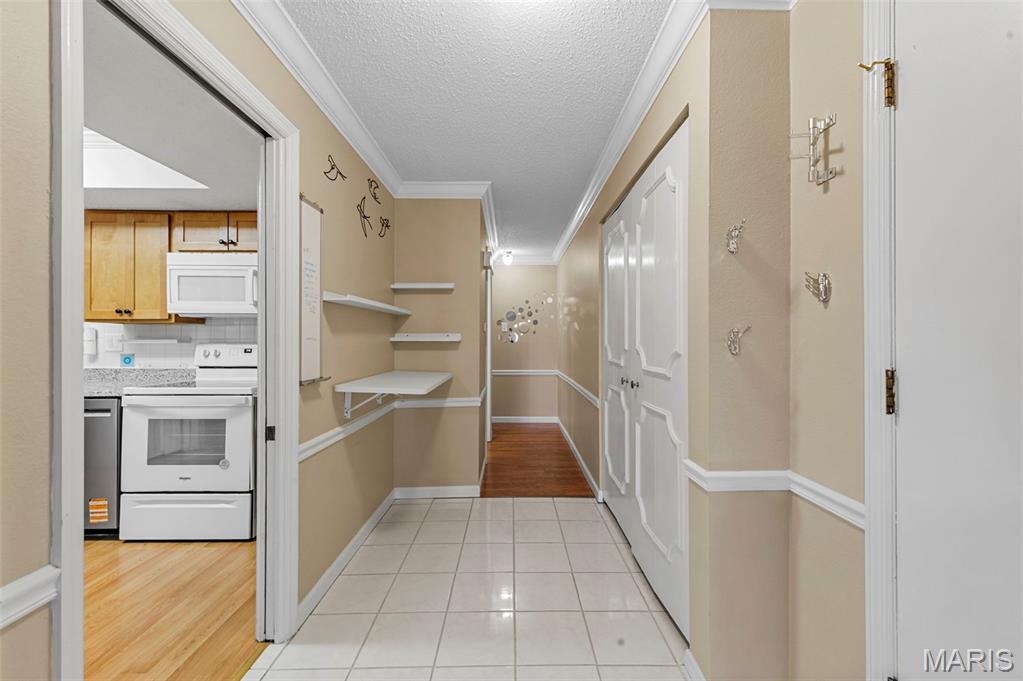 Cambridge Courts Condo - Residential