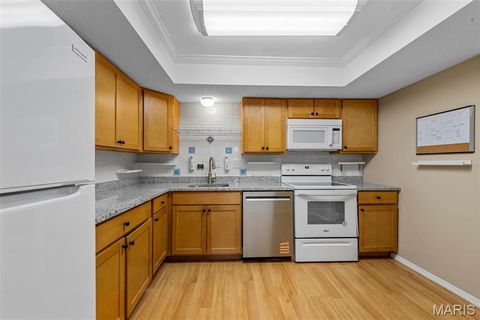 Tiny photo for 916 Claytonbrook Drive #1, Ballwin, MO 63011 (MLS # 26011088)