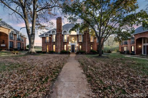 Tiny photo for 916 Claytonbrook Drive #1, Ballwin, MO 63011 (MLS # 26011088)