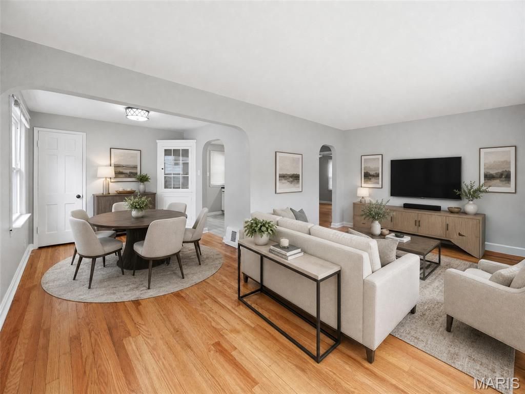 Photo of 7912 Monroe Drive, St Louis, MO 63133 (MLS # 26028386)