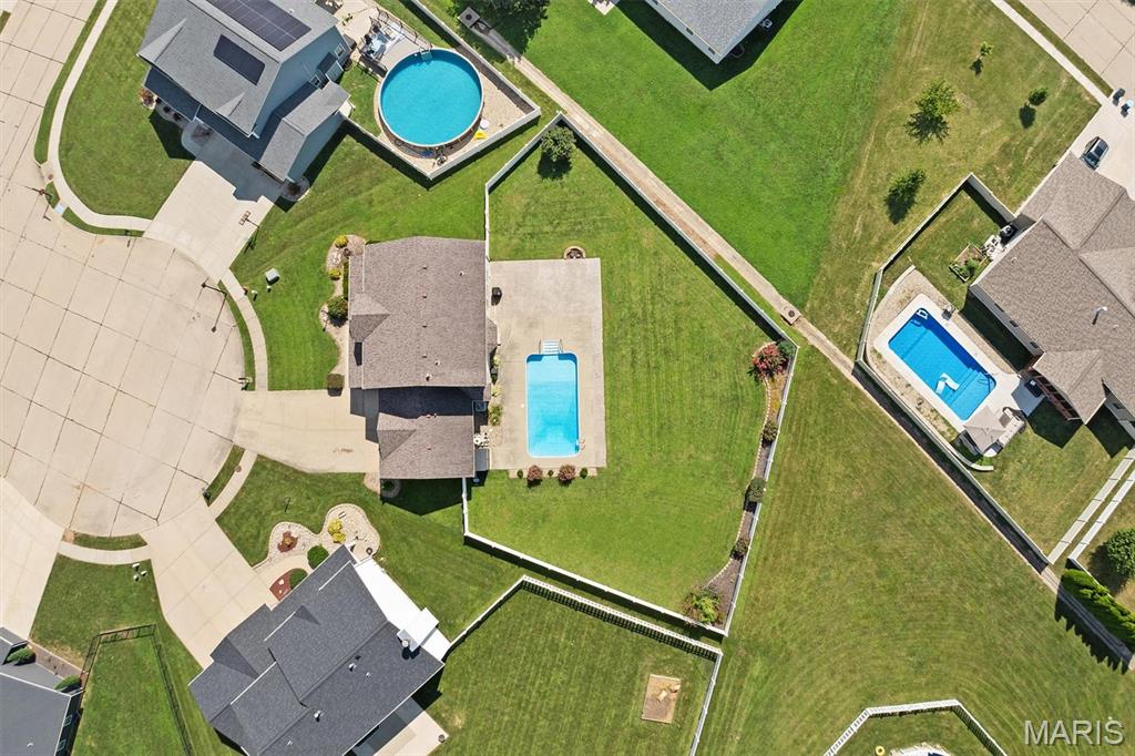 6 Coolidge Court
