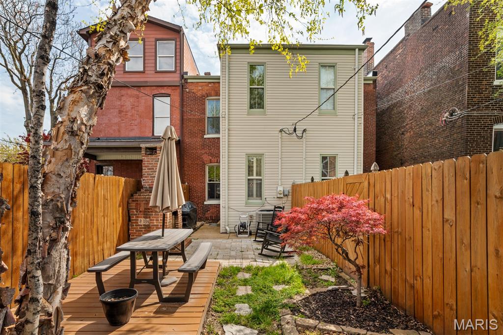 2429-31 McNair Ave Twnhses - Residential