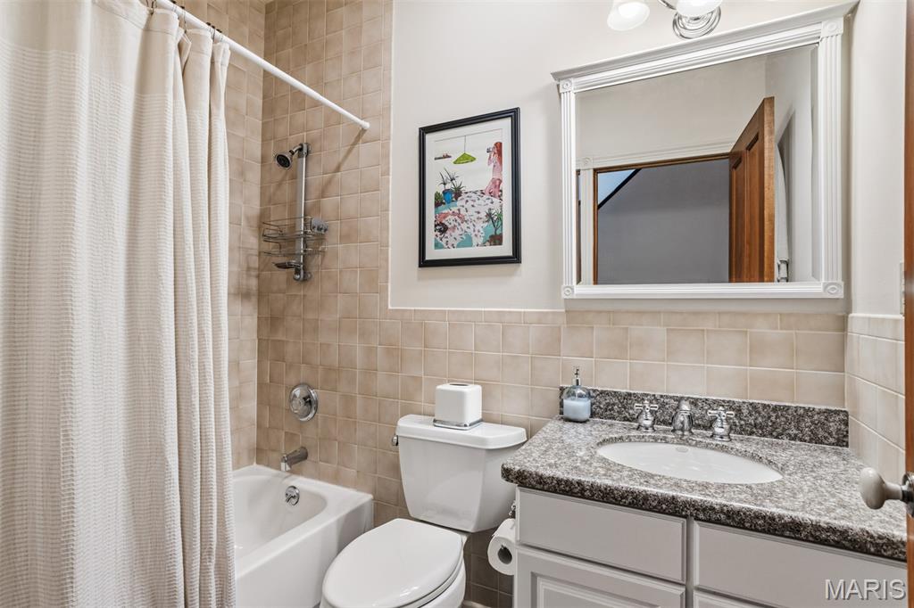 2429-31 McNair Ave Twnhses - Residential