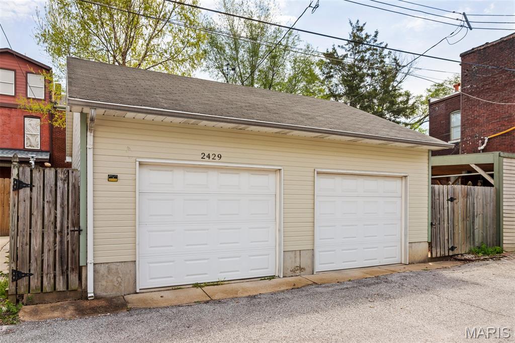 2429-31 McNair Ave Twnhses - Residential