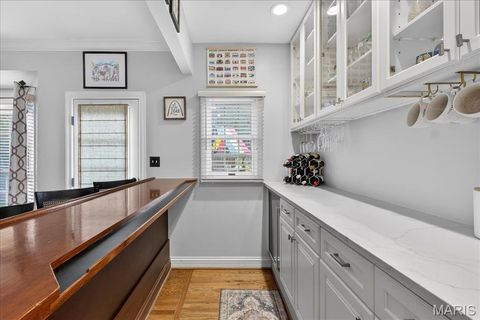 Tiny photo for 2221 Stonegate Manor Court, Chesterfield, MO 63017 (MLS # 26010385)