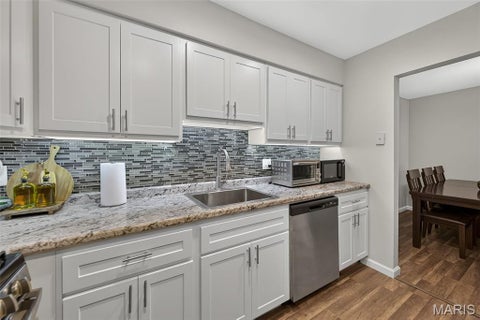 Tiny photo for 106 Shadalane Walk #F, Ballwin, MO 63011 (MLS # 26050324)
