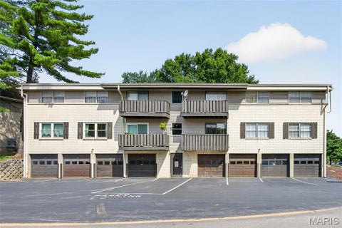 Tiny photo for 106 Shadalane Walk #F, Ballwin, MO 63011 (MLS # 26050324)