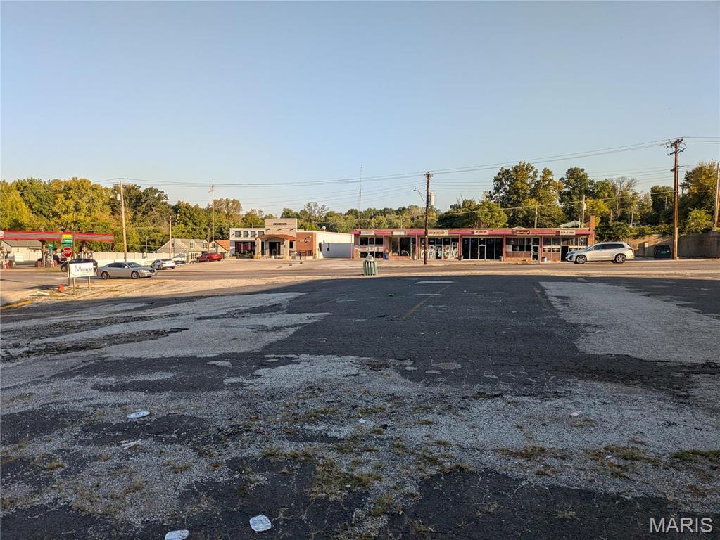 Dunmore Court - Commercial Lease