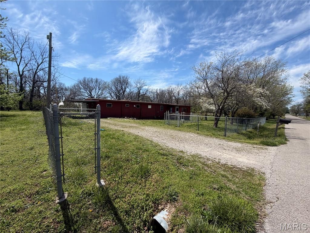 Photo of 22144 Gresham Lane, Lebanon, MO 65536 (MLS # 26020837)