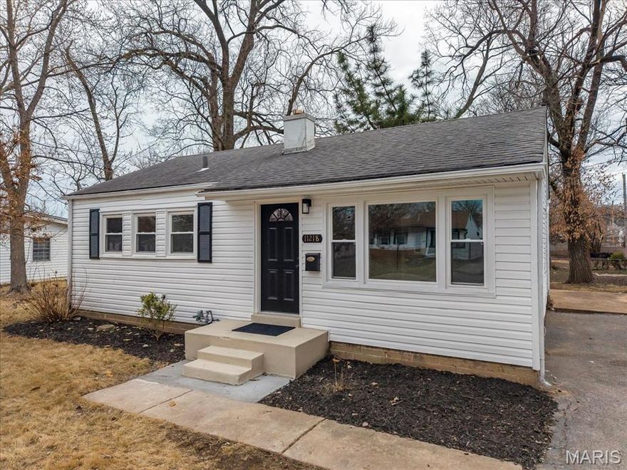 STOP SCROLLING. THIS IS THE ONE!  PATTONVILLE SCHOOL DISTRICT!
If you’ve been waiting for a “good one” to hit the market… congratulations. You just found it.
This is fully renovated, one-level living done RIGHT. No projects. No honey-do lists. No “we’ll get to it later.” It’s already DONE. Brand-new windows, New exterior doors, New LVP flooring throughout, Fresh, modern paint, and 6-panel doors for a clean, updated feel.  The kitchen - Not a lipstick flip. It's a full glow-up.
Brand new cabinets with soft-close drawers and doors, New countertops, and ALL stainless steel appliances. The bathroom is Crisp. Clean. Modern.  New tile shower surround, updated finishes, and fixtures.  And that screened-in porch in the back? That’s your bonus round. Morning coffee. Evening wine. Sunday reset vibes. No mosquitoes invited.  Seller will include an Assurant Home Warranty with the right offer!  Perfect for First-time buyers ready to build equity instead of paying rent, Downsizers who want easy, low-maintenance living, and investors who want a turnkey rental in a solid area.  High rental demand area - perfect for building or expanding a rental portfolio. Estimated Rent of $1600/month with strong ROI potential.  A great option for out-of-state buyers looking for stable Midwest returns. Everything’s been updated. Everything’s fresh. Everything’s ready.  The only question is — are you quick enough? Homes this clean in this price range don’t sit around.  Schedule it. See it. Win it.