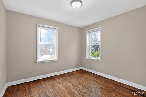 Tiny photo for 33 S Schlueter Avenue, St Louis, MO 63135 (MLS # 25077645)