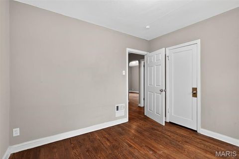 Tiny photo for 33 S Schlueter Avenue, St Louis, MO 63135 (MLS # 25077645)