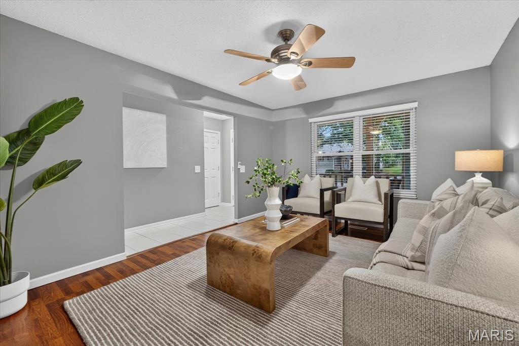 1115 Shadowoak Drive