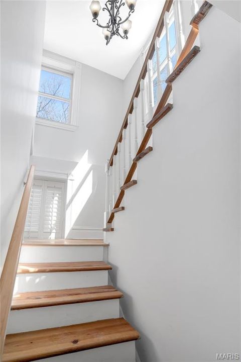 Tiny photo for 2016 Menard Street #2016, St Louis, MO 63104 (MLS # 26026073)