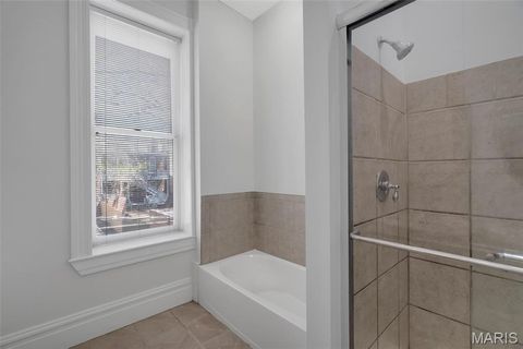 Tiny photo for 2016 Menard Street #2016, St Louis, MO 63104 (MLS # 26026073)