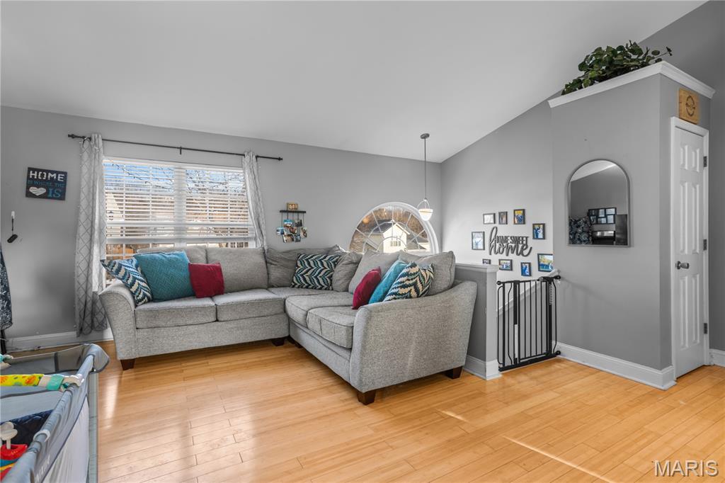 Valley Oaks 02 - Residential