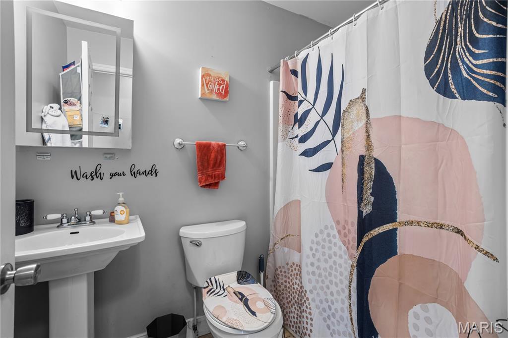 Valley Oaks 02 - Residential