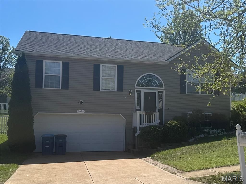 Photo of 3094 Valley Oaks Drive, Imperial, MO 63052 (MLS # 26016256)